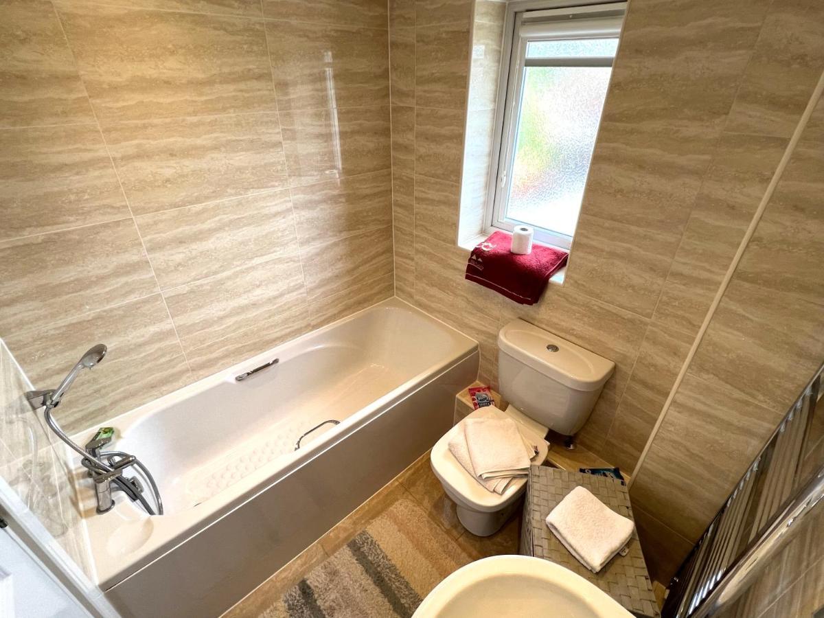 Simply Stunning 2 Bedroom Home With Parking Space Nottingham Exteriör bild